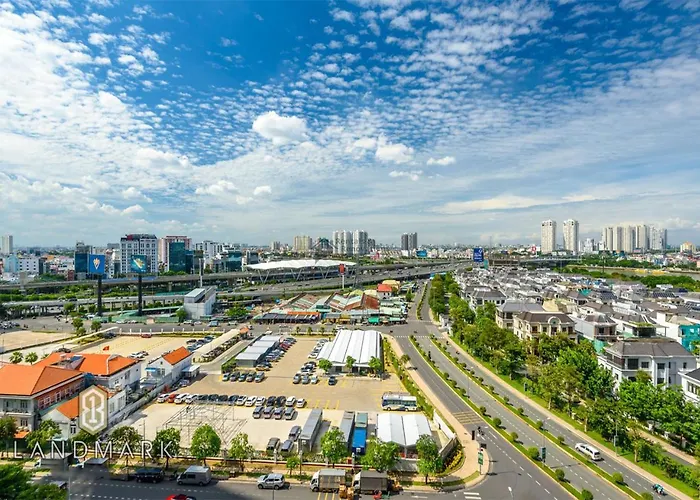 The Landmark Luxury Vinhomes Apartments - The Buildings Nearby Landmark 81 Central