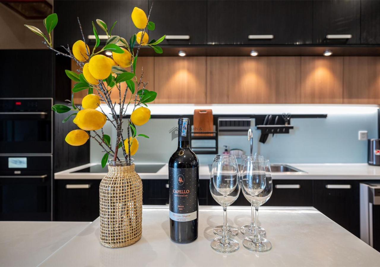 The Landmark Luxury Vinhomes - The Buildings Nearby Landmark 81 Apartment Ho Chi Minh City