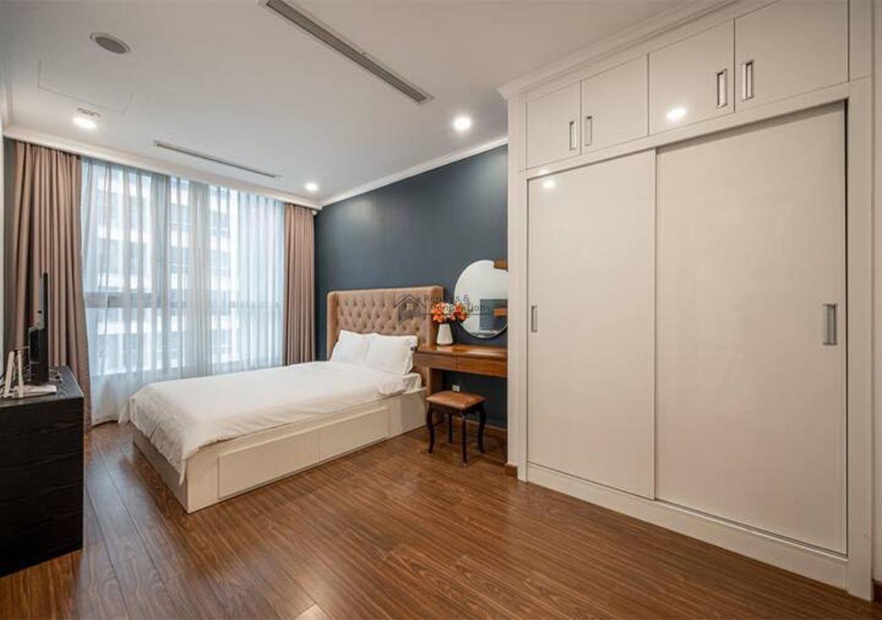 The Landmark Luxury Vinhomes - The Buildings Nearby Landmark 81 * Ho Chi Minh City